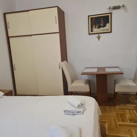 דירה Studio Laura *