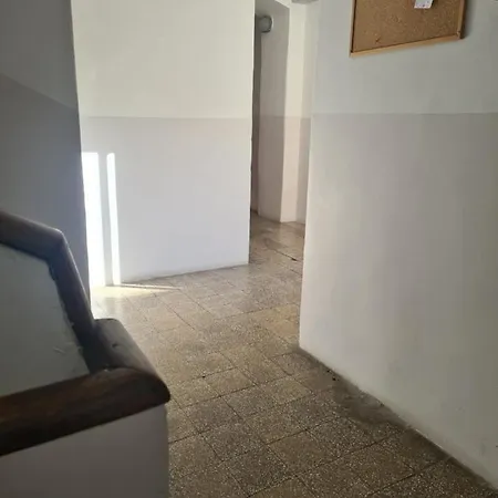 Studio Laura זאדאר